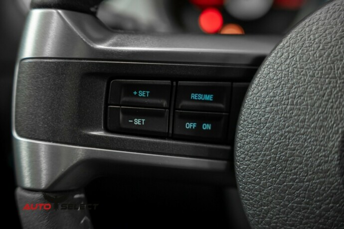 ford-mustang-bensin-2011-big-30