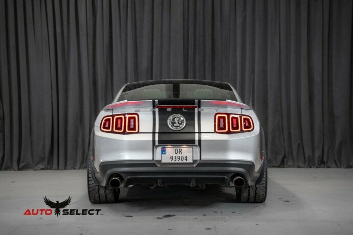 ford-mustang-bensin-2011-big-10