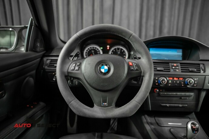 bmw-m3-bensin-2010-big-29