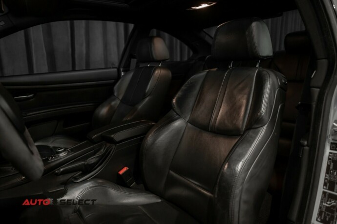 bmw-m3-bensin-2010-big-25