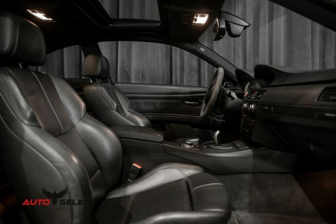 bmw-m3-bensin-2010-big-19