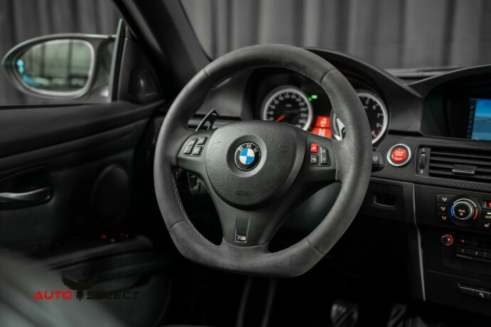 bmw-m3-bensin-2010-big-28