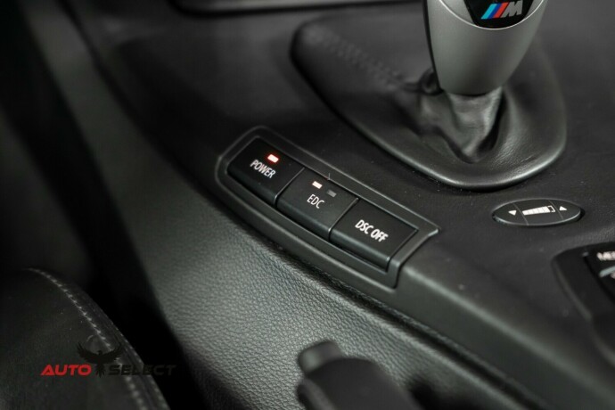 bmw-m3-bensin-2010-big-40