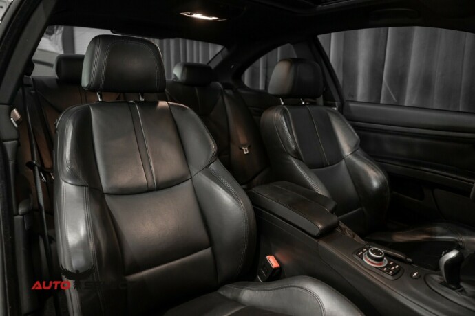 bmw-m3-bensin-2010-big-20