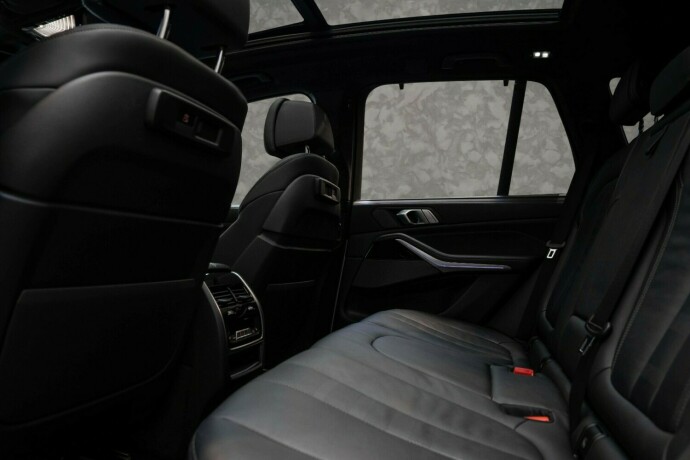bmw-x5-elektrisitetbensin-2021-big-35