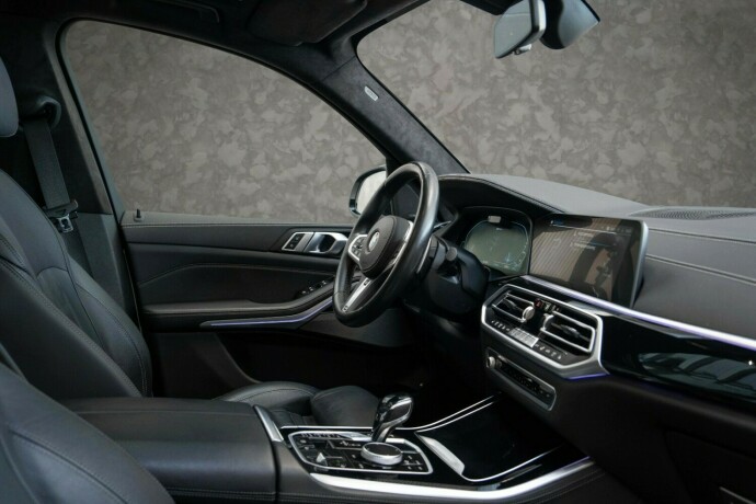 bmw-x5-elektrisitetbensin-2021-big-40
