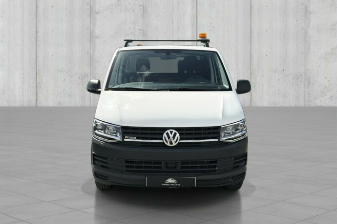 volkswagen-transporter-diesel-2019-big-1