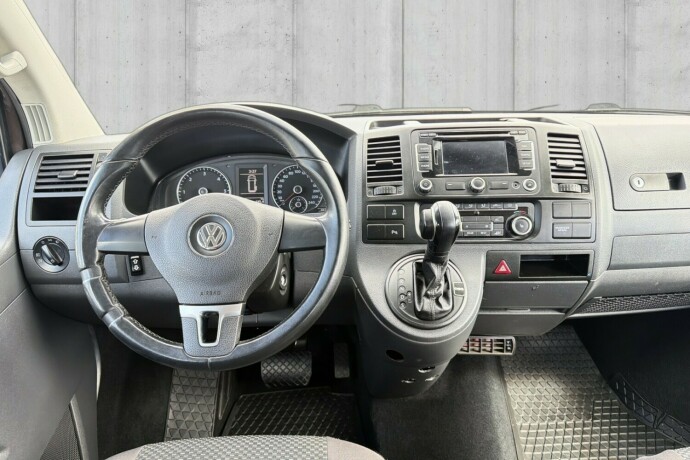 volkswagen-caravelle-diesel-2011-big-9