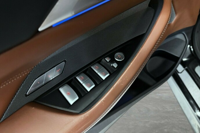 bmw-m4-elektrisitetbensin-2021-big-13