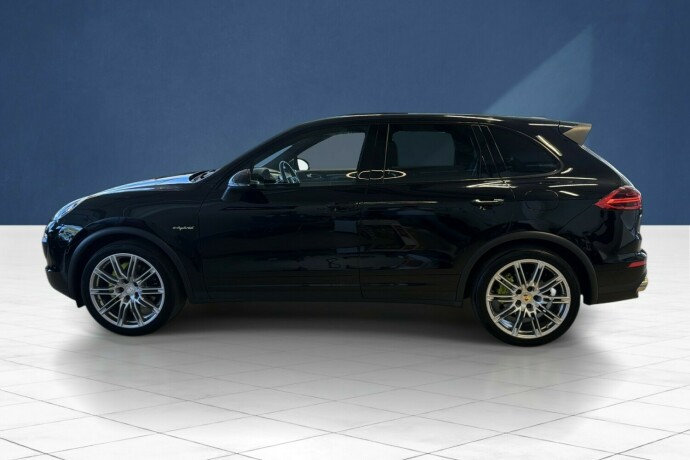 porsche-cayenne-elektrisitetbensin-2016-big-5