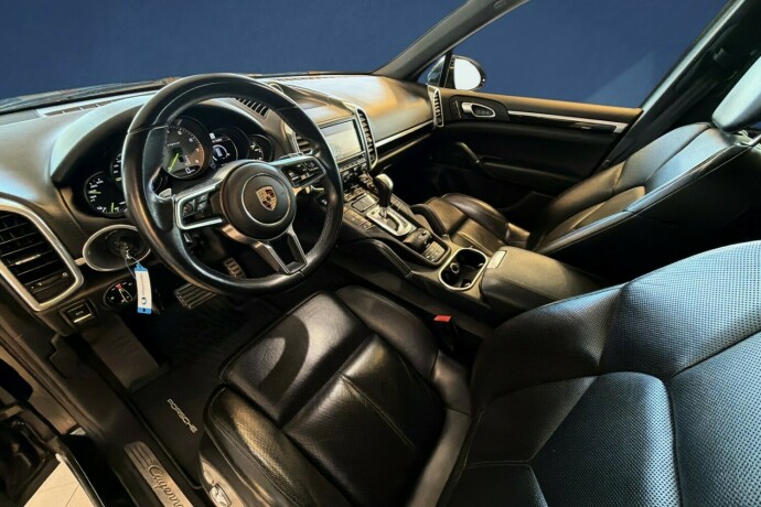 porsche-cayenne-elektrisitetbensin-2016-big-8