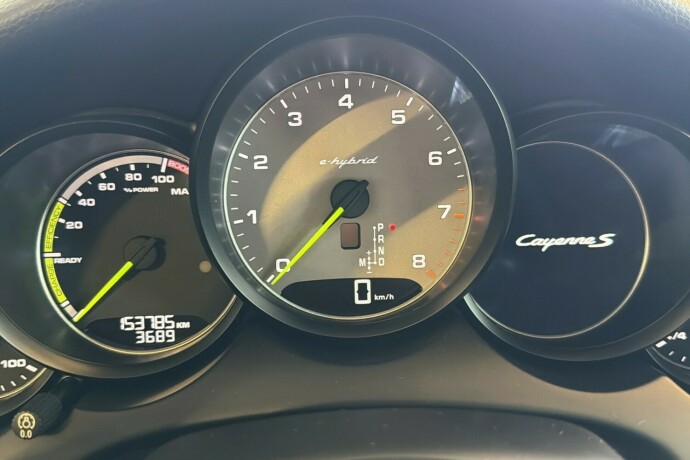 porsche-cayenne-elektrisitetbensin-2016-big-17