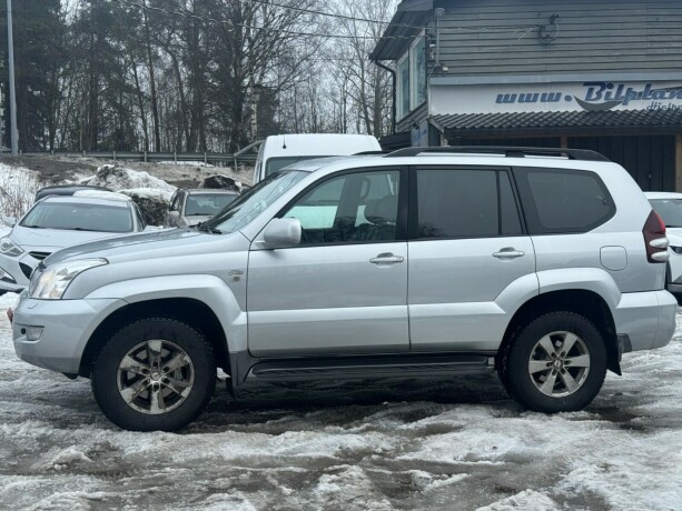 toyota-land-cruiser-diesel-2006-big-3