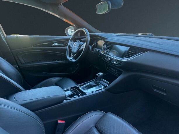 opel-insignia-bensin-2018-big-12
