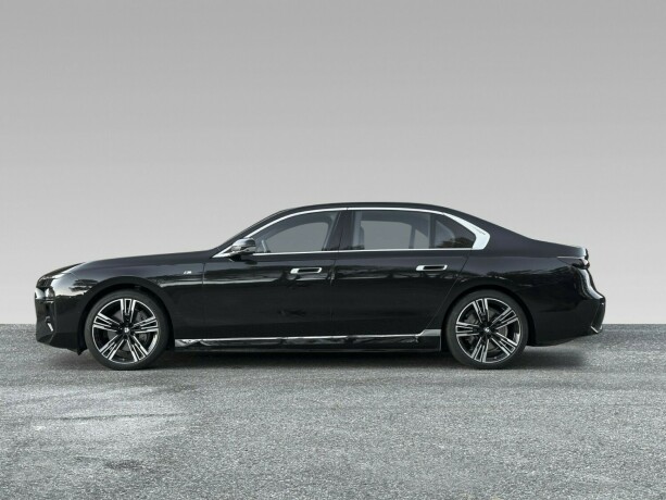 bmw-i7-elektrisitet-2023-big-6