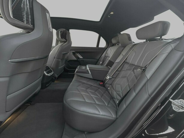 bmw-i7-elektrisitet-2023-big-42