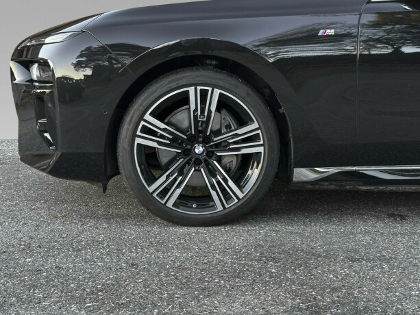 bmw-i7-elektrisitet-2023-big-4