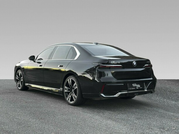 bmw-i7-elektrisitet-2023-big-8