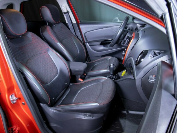 renault-captur-bensin-2016-big-43