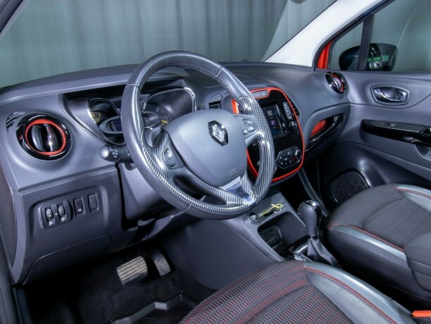 renault-captur-bensin-2016-big-36