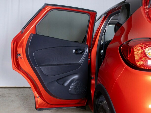 renault-captur-bensin-2016-big-18
