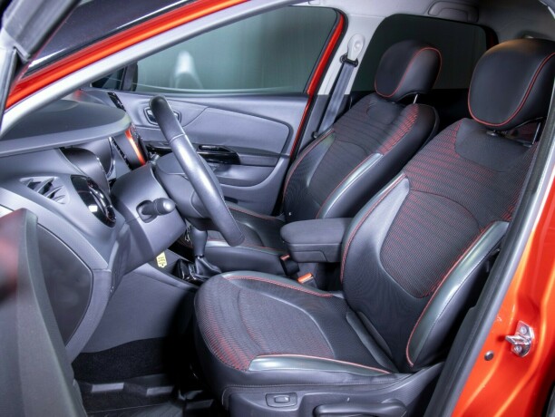 renault-captur-bensin-2016-big-38