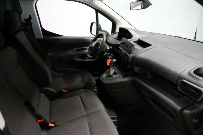 peugeot-partner-diesel-2021-big-7
