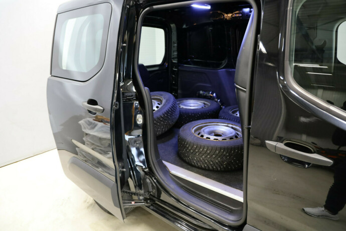 peugeot-partner-diesel-2021-big-10
