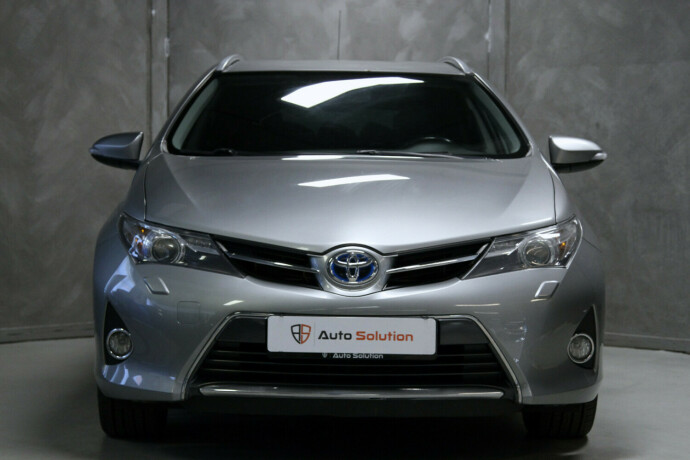 toyota-auris-bensin-2013-big-18