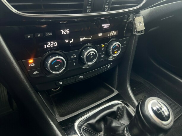 mazda-6-diesel-2013-big-18