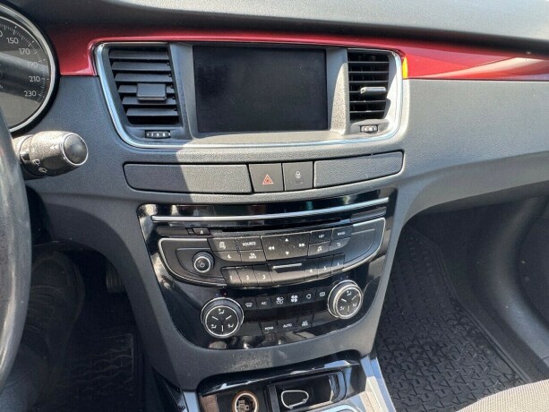 peugeot-508-elektrisitetdiesel-2013-big-13