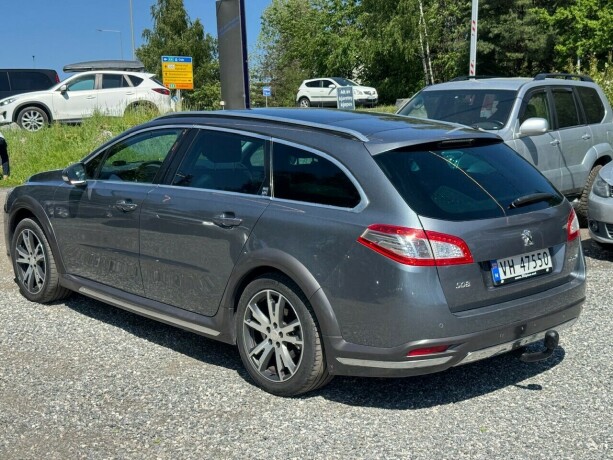 peugeot-508-elektrisitetdiesel-2013-big-2