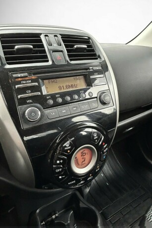 nissan-micra-bensin-2013-big-9