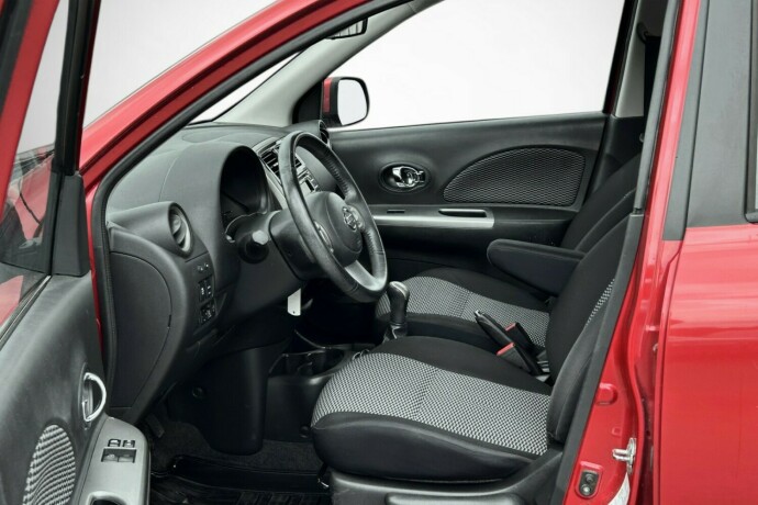 nissan-micra-bensin-2013-big-8