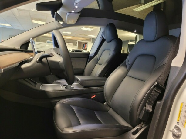 tesla-model-y-elektrisitet-2023-big-21