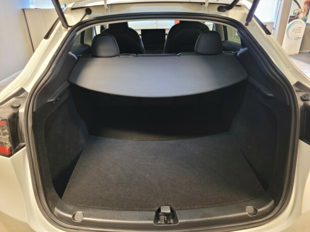 tesla-model-y-elektrisitet-2023-big-18