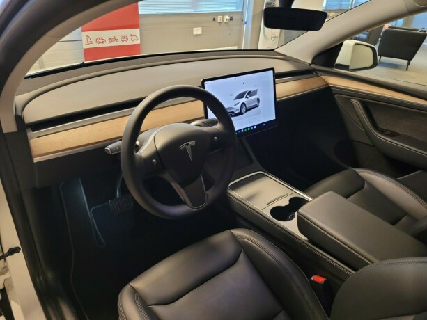 tesla-model-y-elektrisitet-2023-big-23