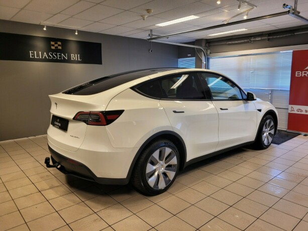 tesla-model-y-elektrisitet-2023-big-4
