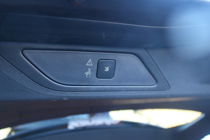 citroen-c4-picasso-diesel-2016-big-8