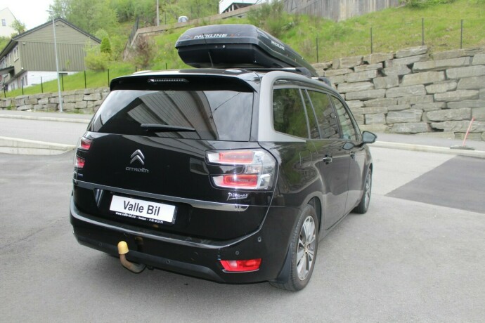 citroen-c4-picasso-diesel-2016-big-2