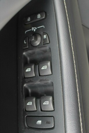 volvo-v70-diesel-2015-big-7
