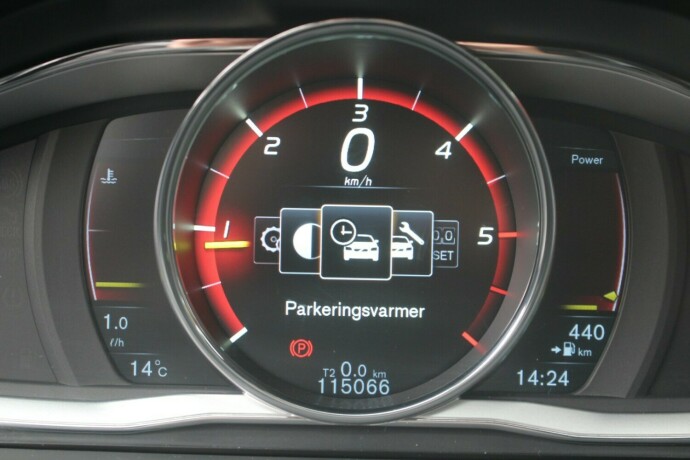 volvo-v70-diesel-2015-big-10