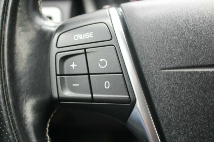 volvo-v70-diesel-2015-big-13