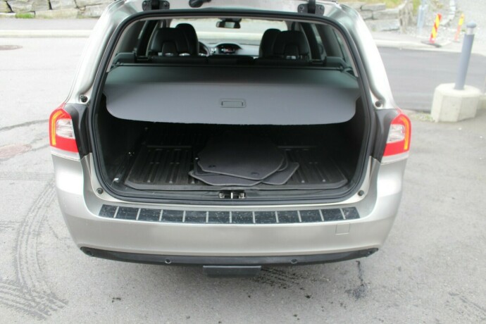 volvo-v70-diesel-2015-big-4