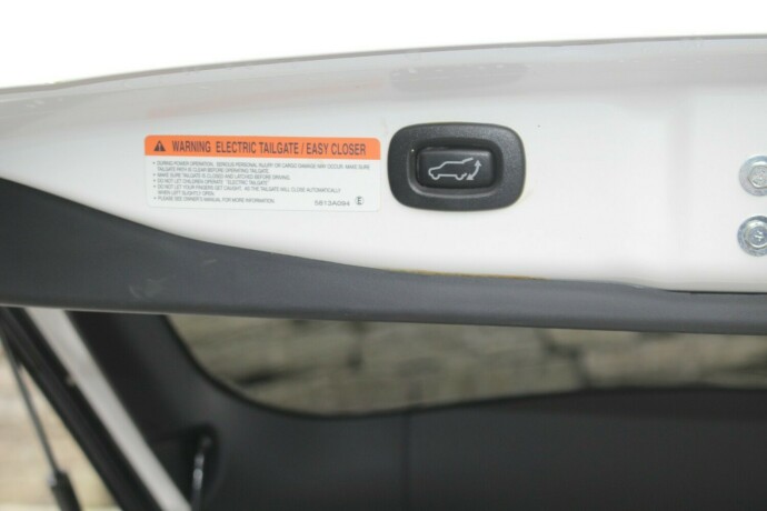 mitsubishi-outlander-elektrisitetbensin-2014-big-6
