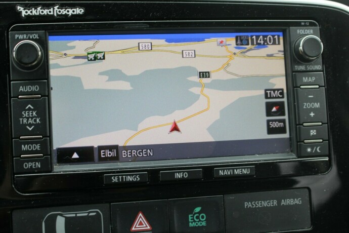 mitsubishi-outlander-elektrisitetbensin-2014-big-18