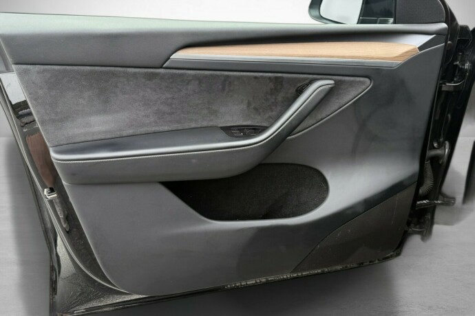 tesla-model-y-elektrisitet-2023-big-17