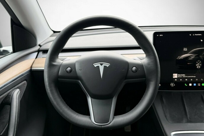 tesla-model-y-elektrisitet-2023-big-34