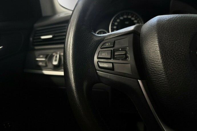 bmw-x3-diesel-2011-big-17