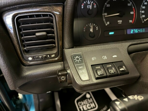 jaguar-xjr-bensin-1994-big-27